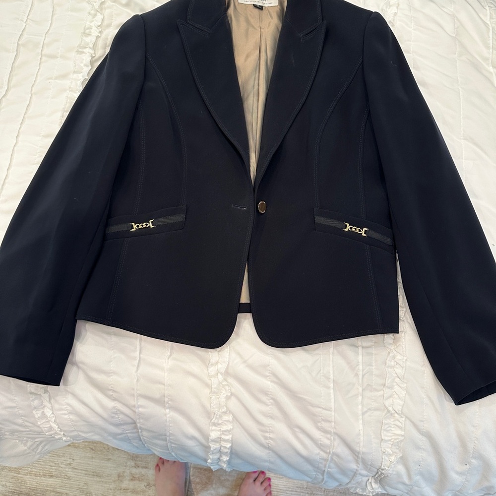 Elegant Black Women's Blazer